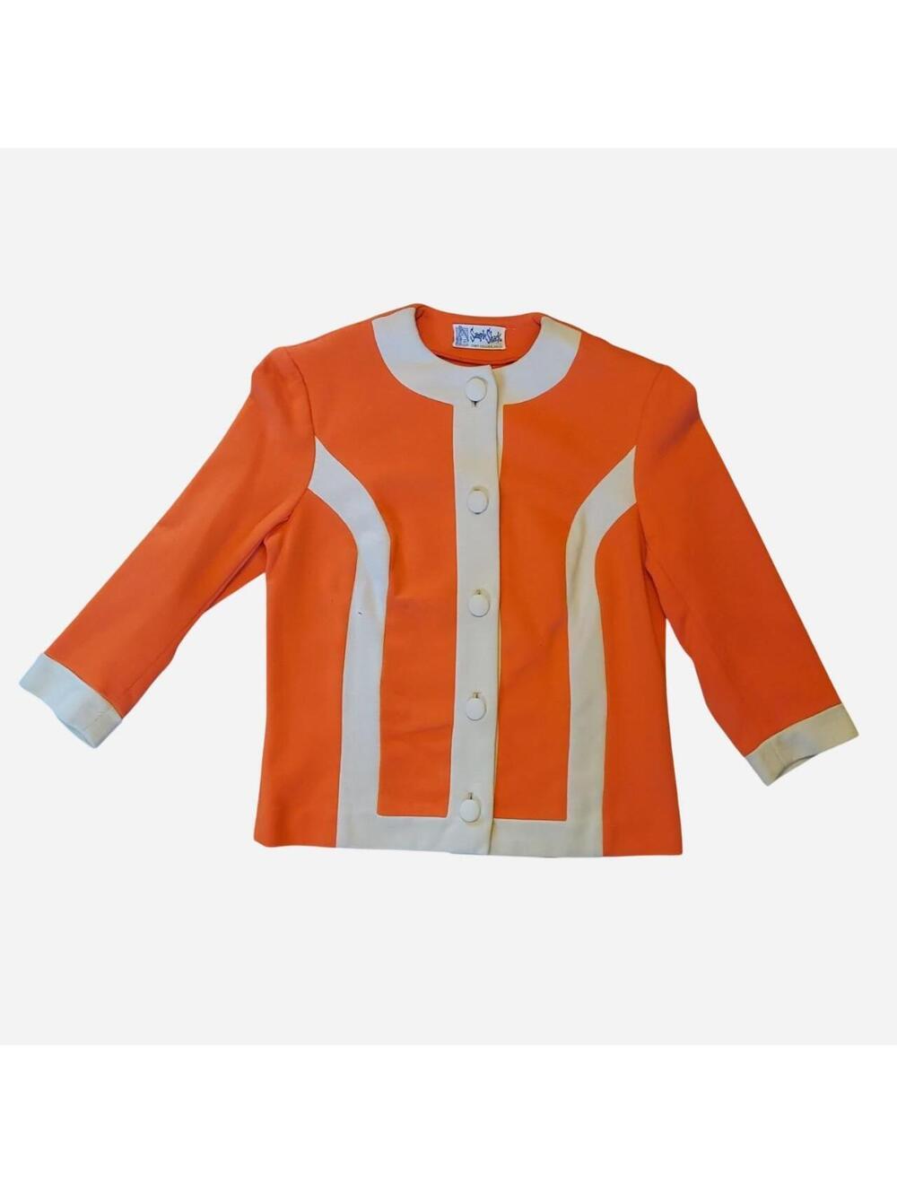 Orange and cream vintage 70s Sample Shack blazer with white cuffs and hem #retro